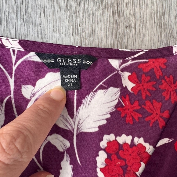 Guess Vibrant Satin Purple Red White Floral Smocked Waist Blouse Size XL - Picture 8 of 12